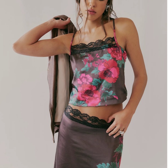 Free People Tops - Free People Salvatore Floral Cropped Tank Top (M) - NWT